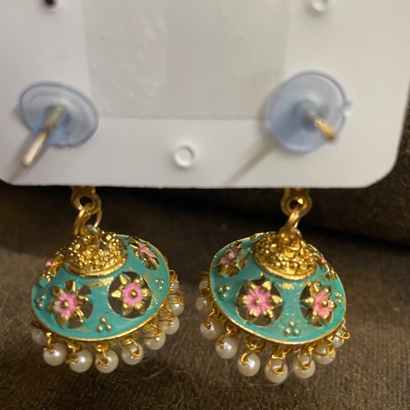 Pastel coloured earrings 💕 - Picture 4 of 4